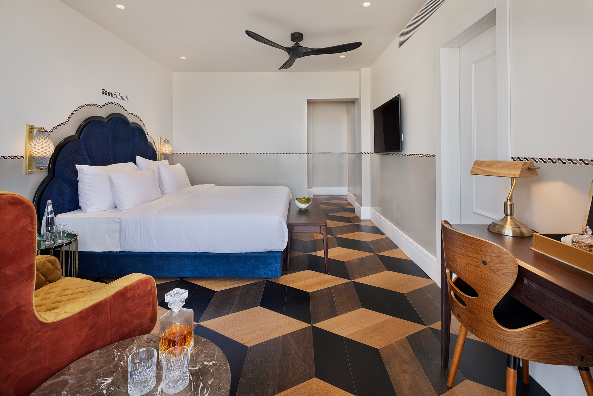 hotel-thumb-img